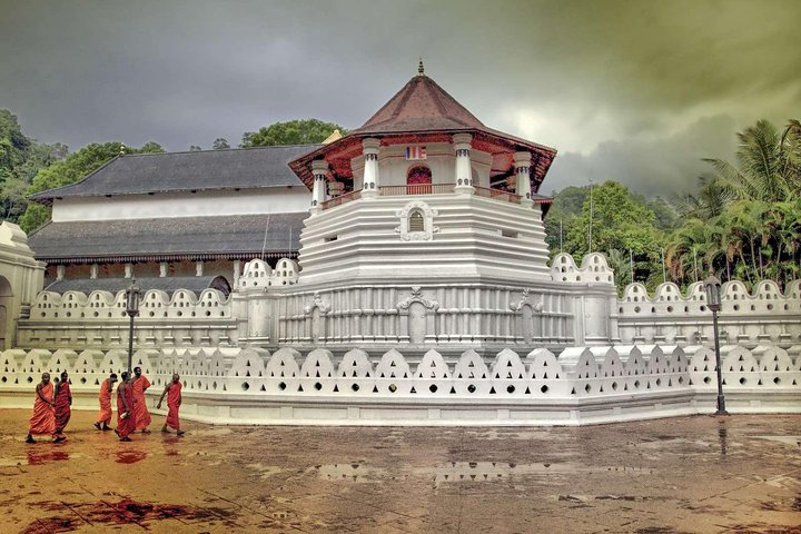 kandy temple of tooth, Sri Lanka 
